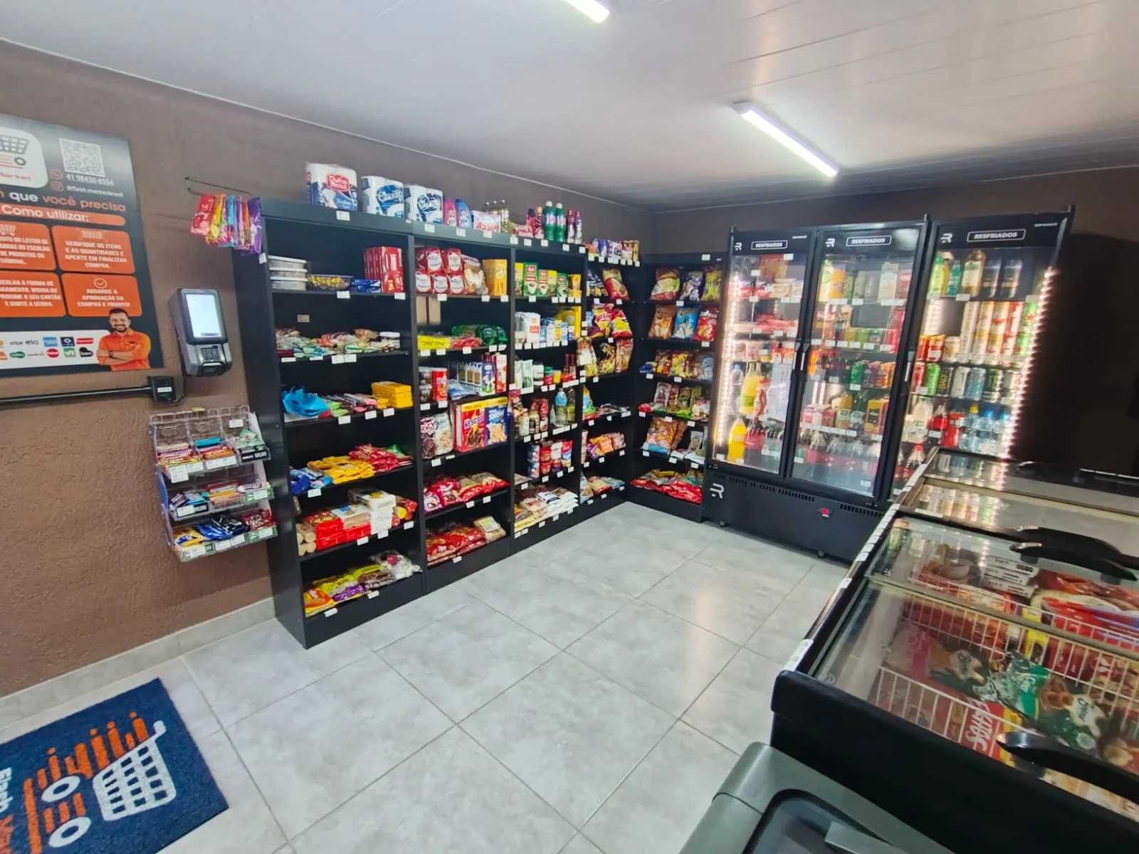 Interior de uma unidade real da rede Flash